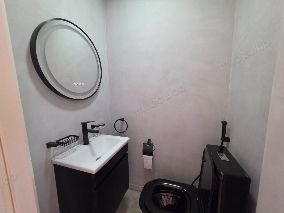 2 Bedroom Apartment Without Overlook, Burgundy