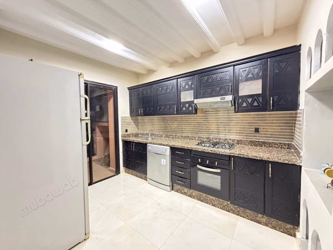 Bel appartement 107 m² à louer meublé longue durée à Marrakech Amerchich