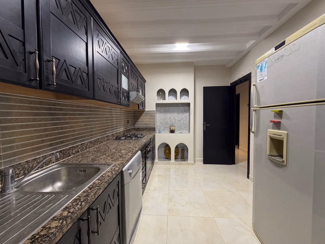 Bel appartement 107 m² à louer meublé longue durée à Marrakech Amerchich