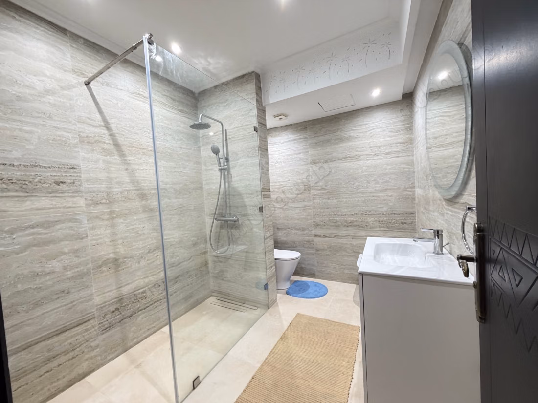 Bel appartement 107 m² à louer meublé longue durée à Marrakech Amerchich