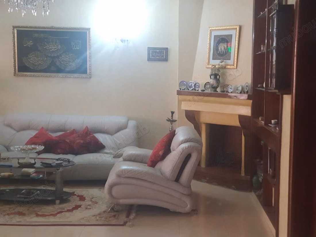 Sale of a beautiful apartment in Burger. Total area 152 m². Concierge service, air conditioning