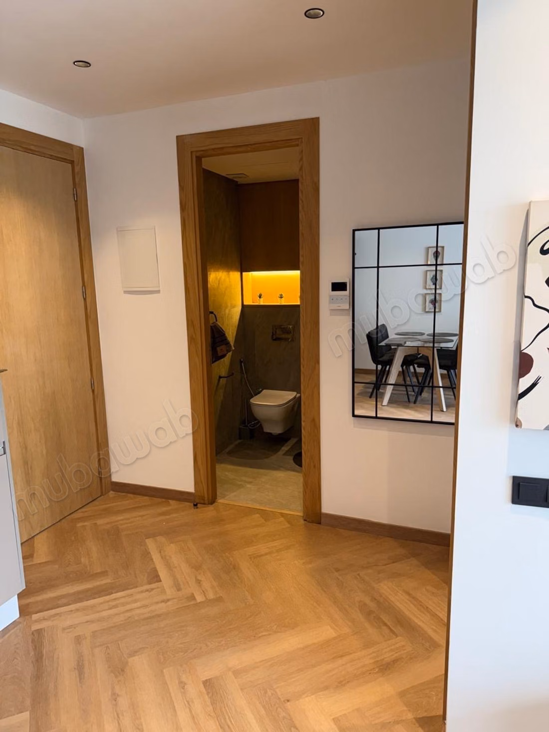Très beau studio meublé à louer aux princesses