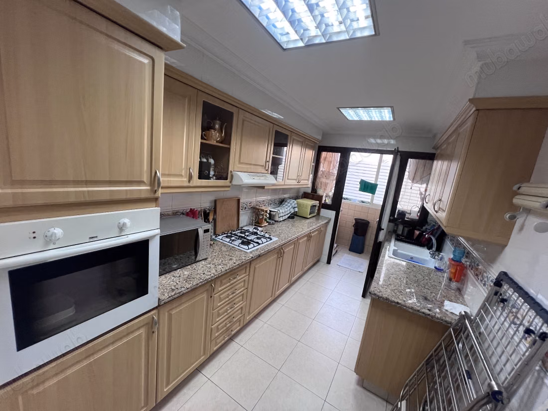 For sale - Apartment in Racine. Area of 199 m². Elevator and parking