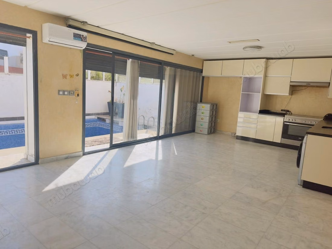 Prachtige Moderne Villa met 3 Gevels en Zwembad - Al Boustane Buurt, El Jadida