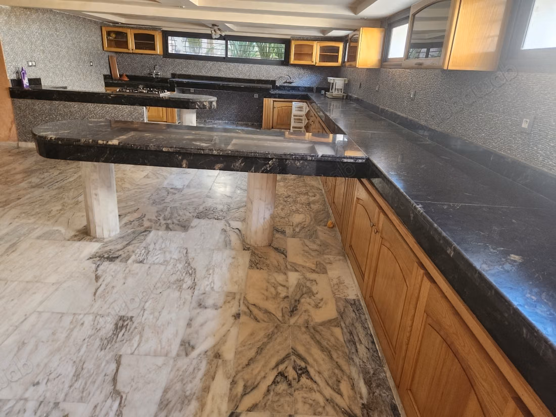 Prachtige Moderne Villa met 3 Gevels en Zwembad - Al Boustane Buurt, El Jadida