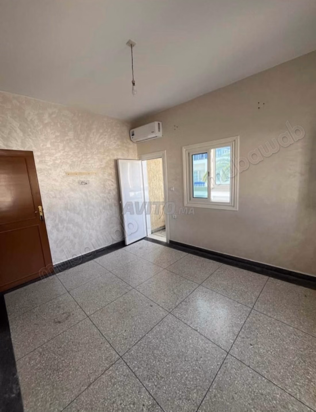 Apartment for sale in Industrial Area. 1 Room. Satellite system and secured residence