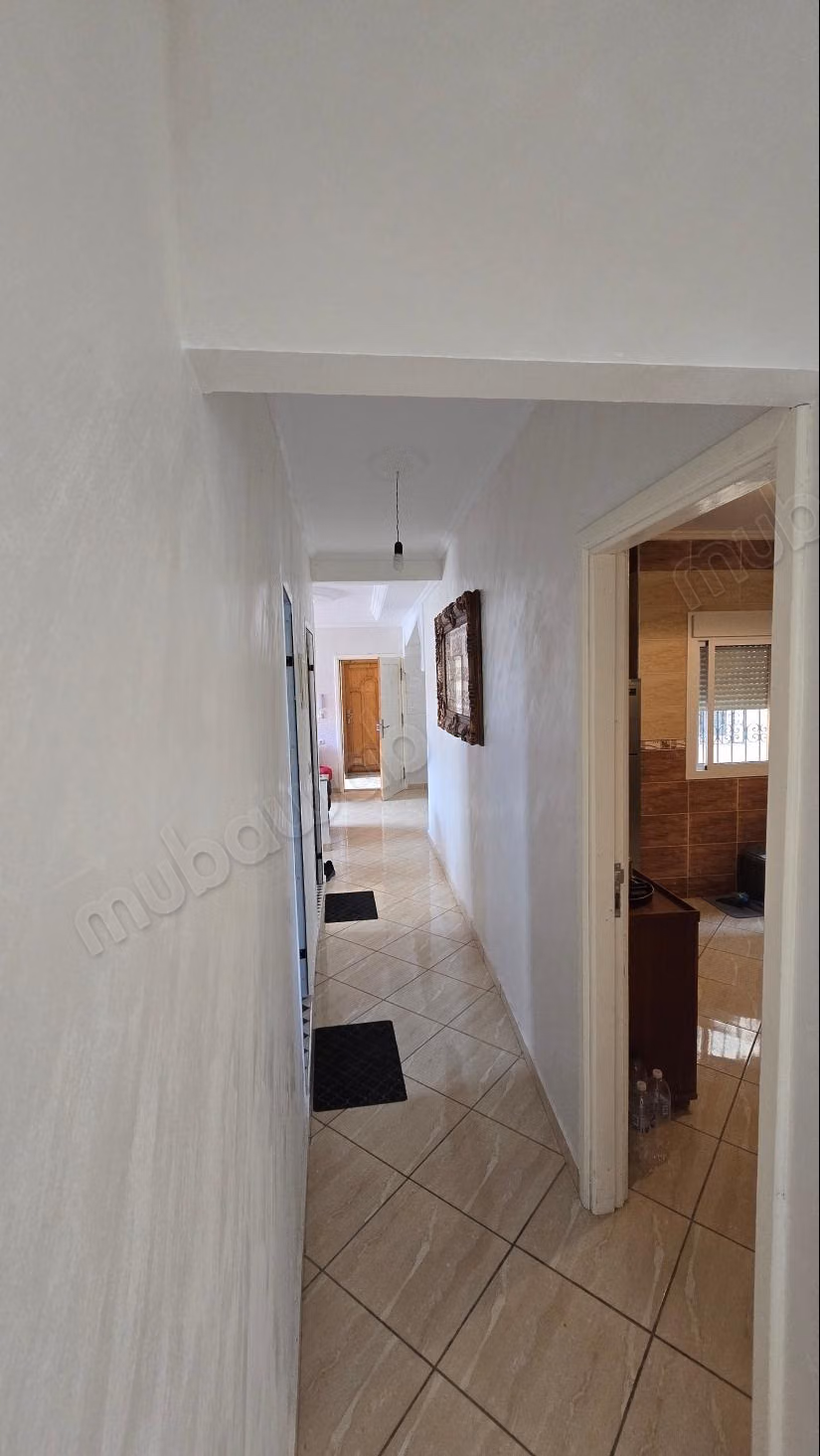 Superbe appartement à louer à M'Diq. Surface de 150 m². Bien meublé