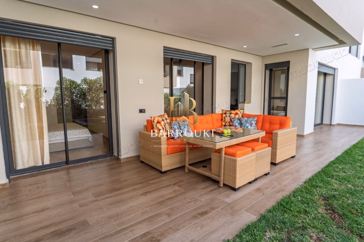 Rez de jardin meublé avec piscine privative à louer – Opale Square, Dar Bouazza