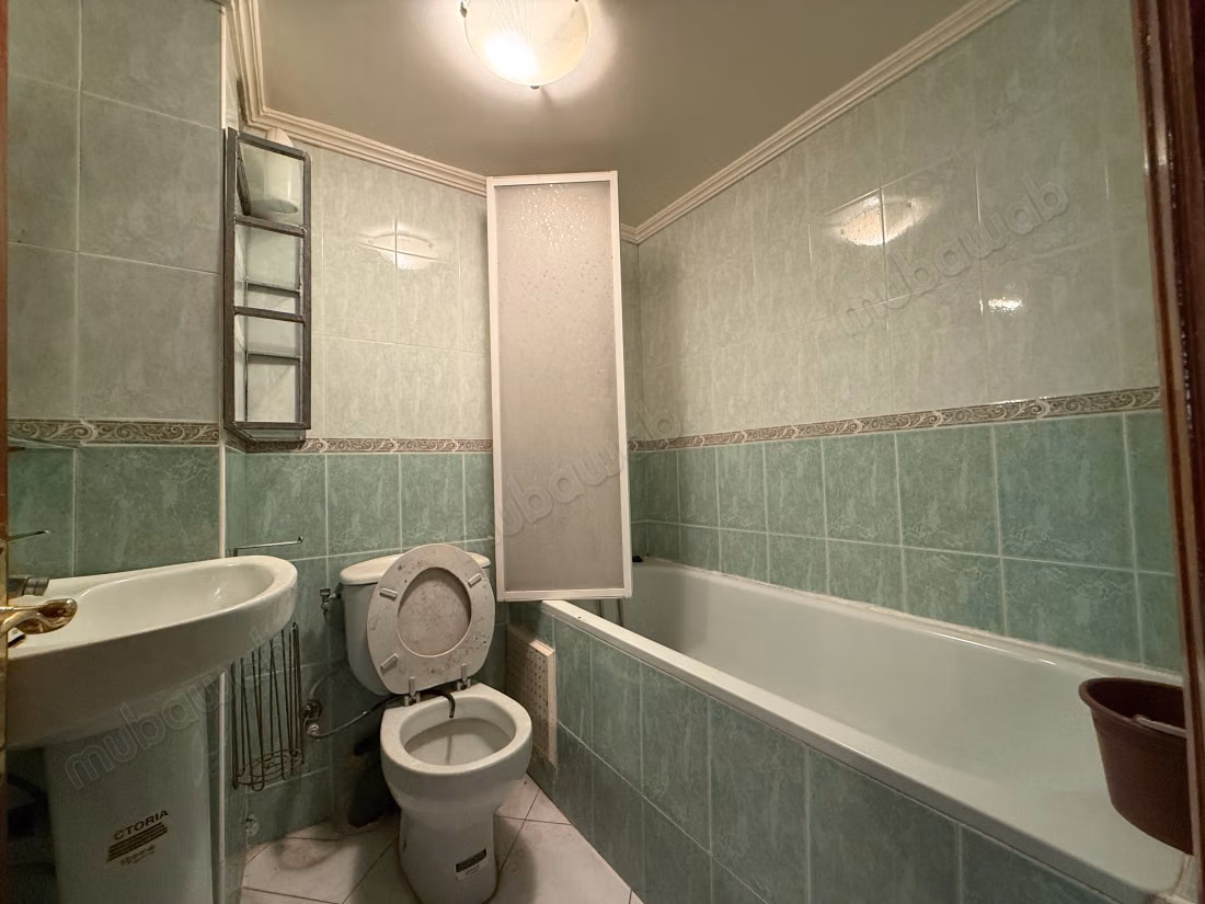 For sale apartment in the center. 3 pleasant rooms