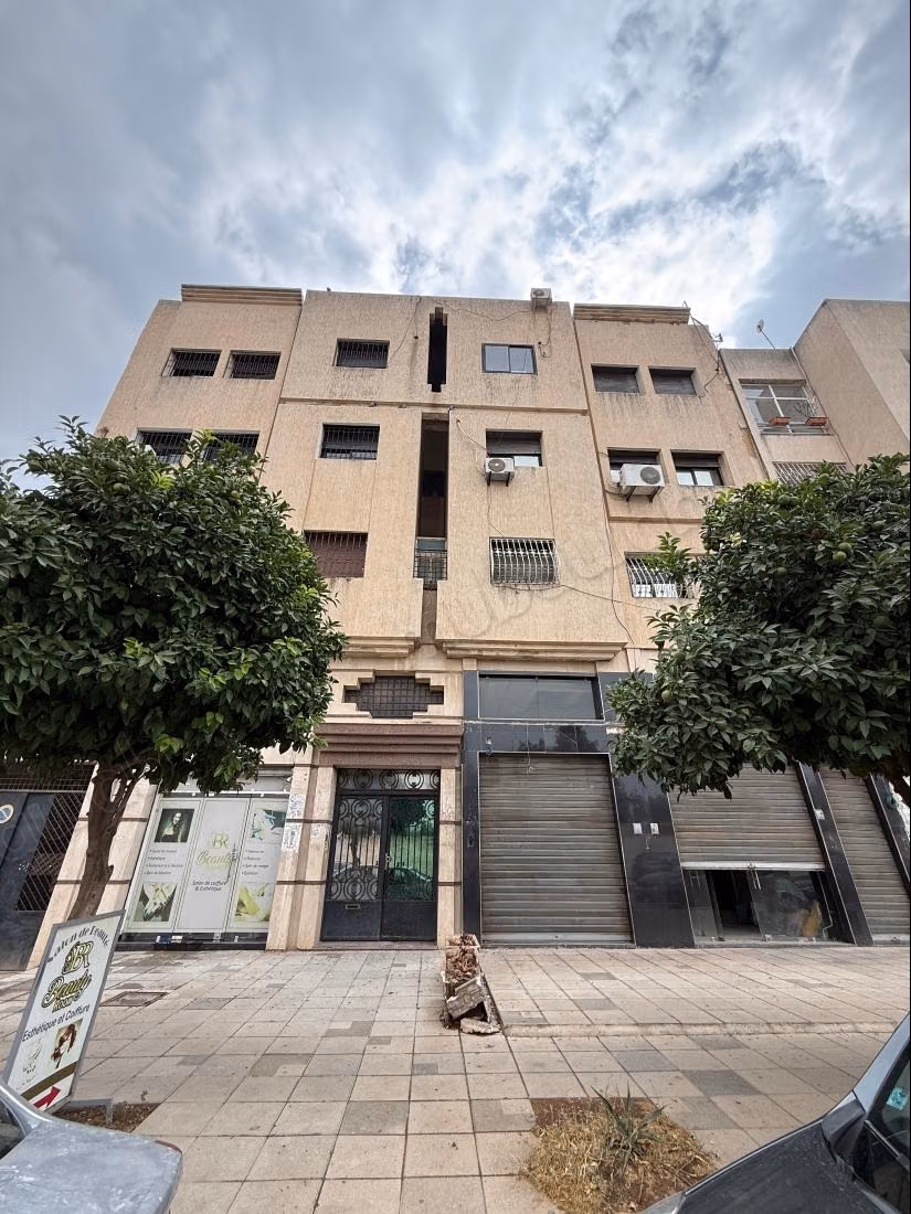 For sale apartment in the center. 3 pleasant rooms