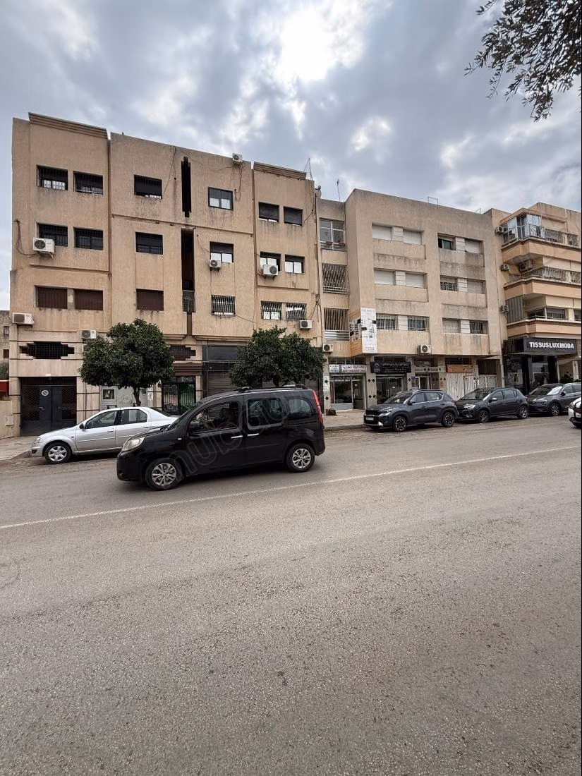 For sale apartment in the center. 3 pleasant rooms