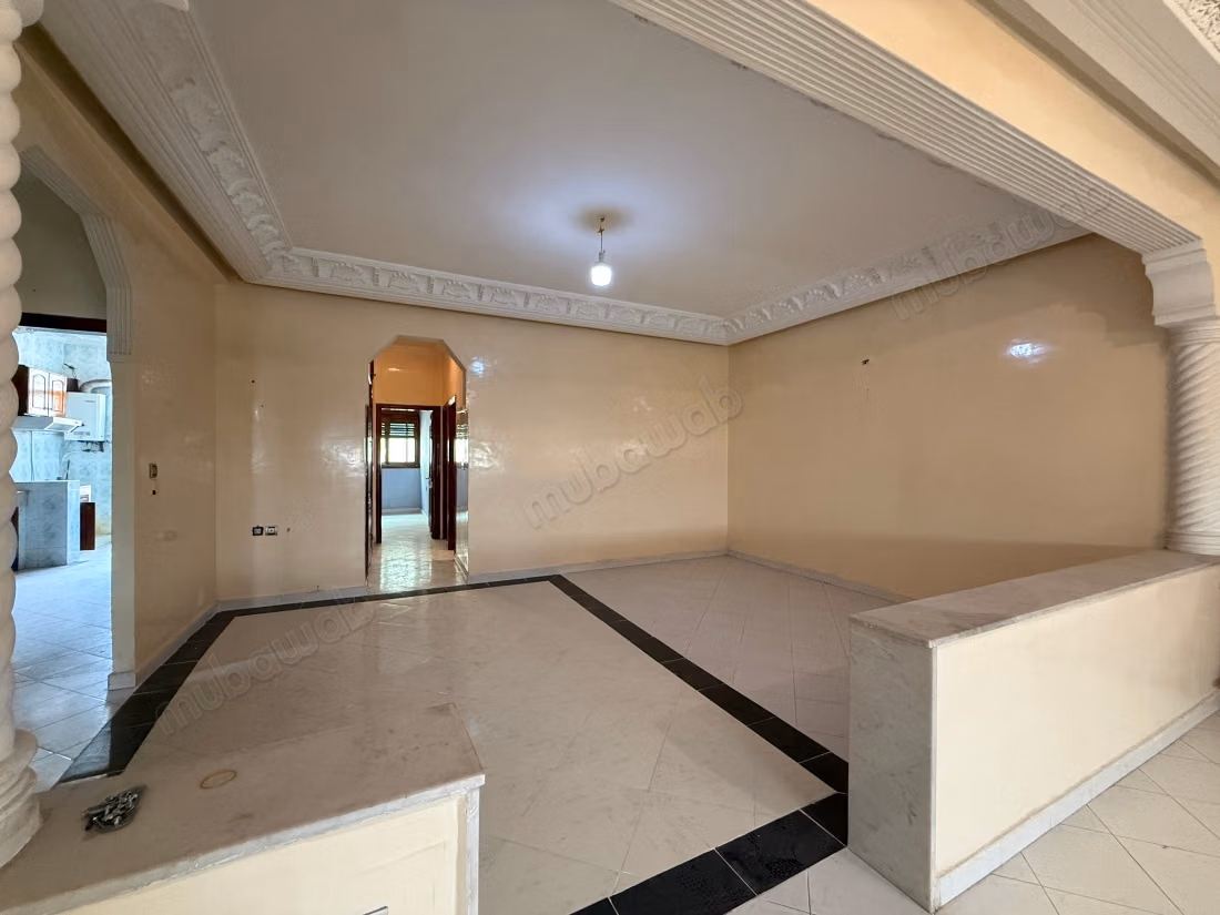 For sale apartment in the center. 3 pleasant rooms