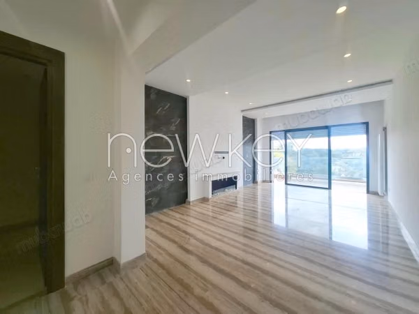 Appartement S3 à louer à La Soukra