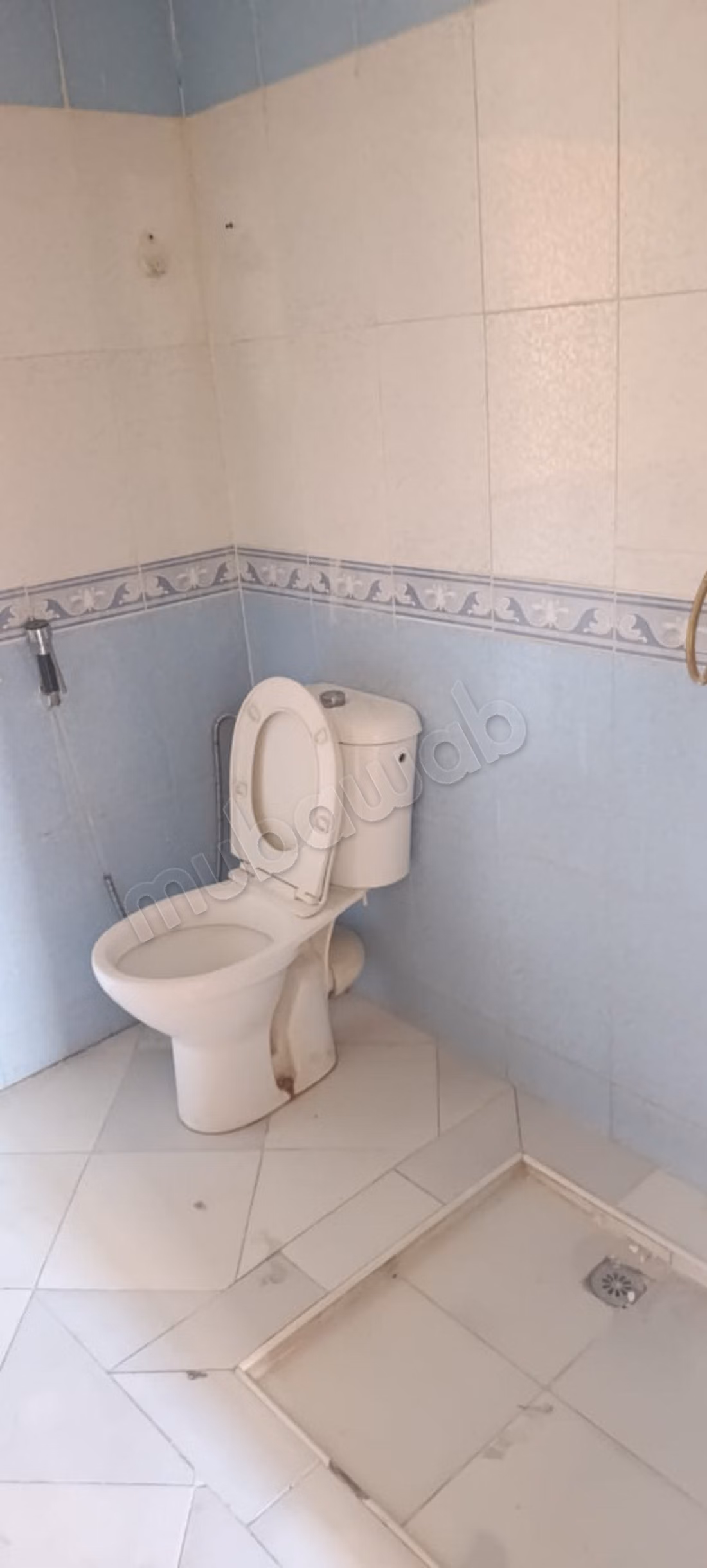 Appartement à vendre à Errahma. 2 belles chambres. Porte blindée et parabole