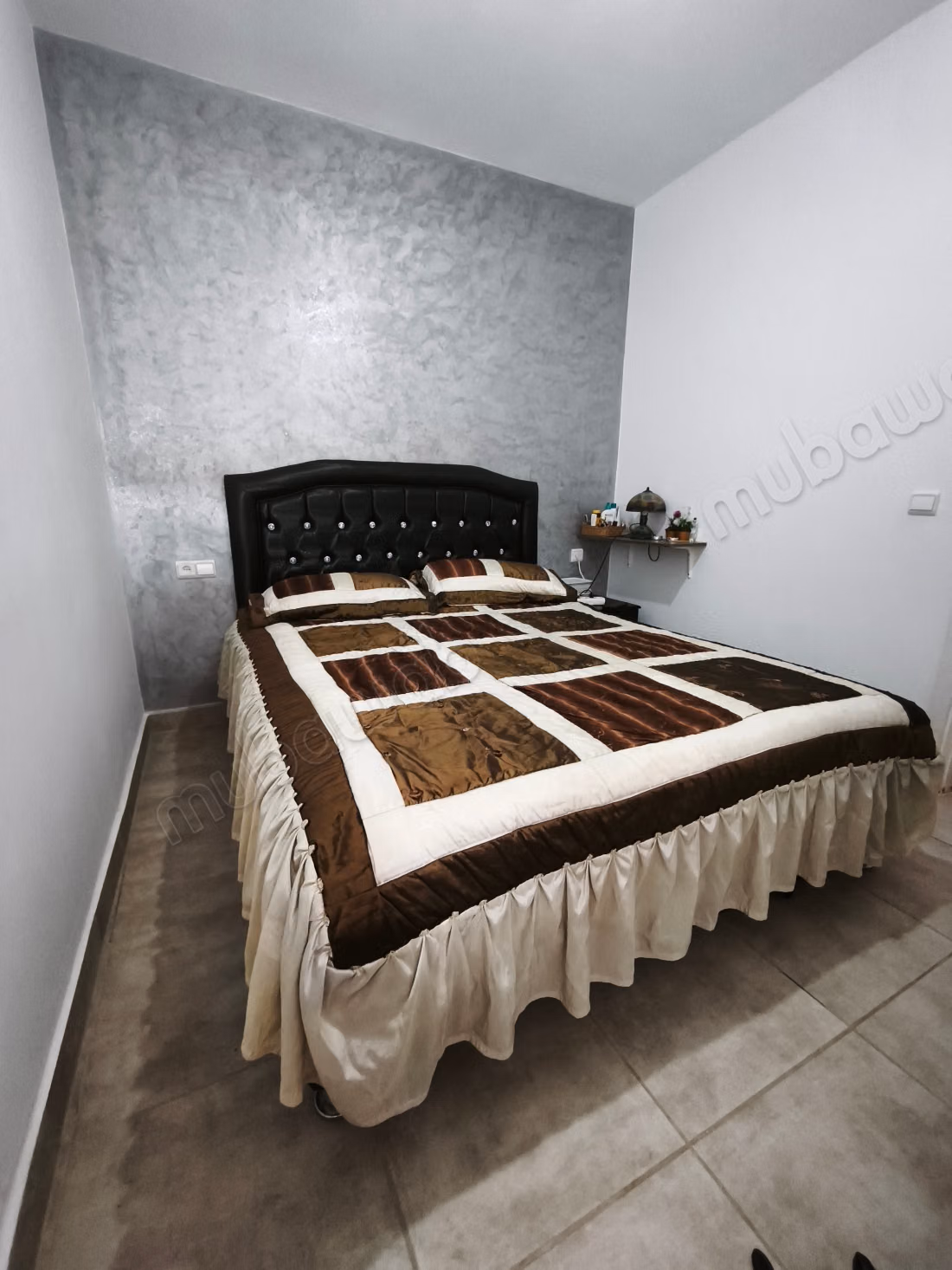 Louez cet appartement à M'Diq. 
Surface de 56 m². 
Bien meublé