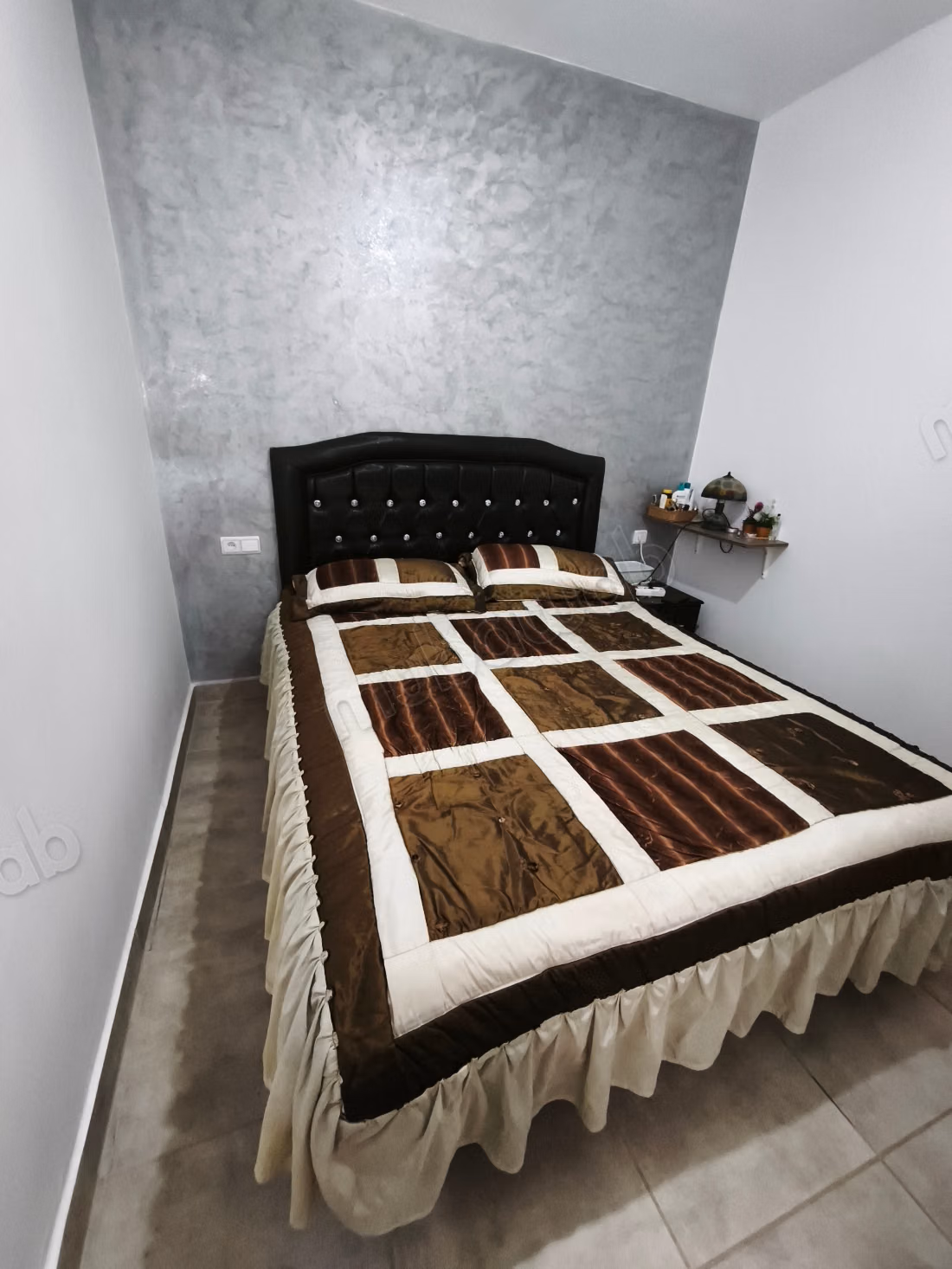 Louez cet appartement à M'Diq. 
Surface de 56 m². 
Bien meublé