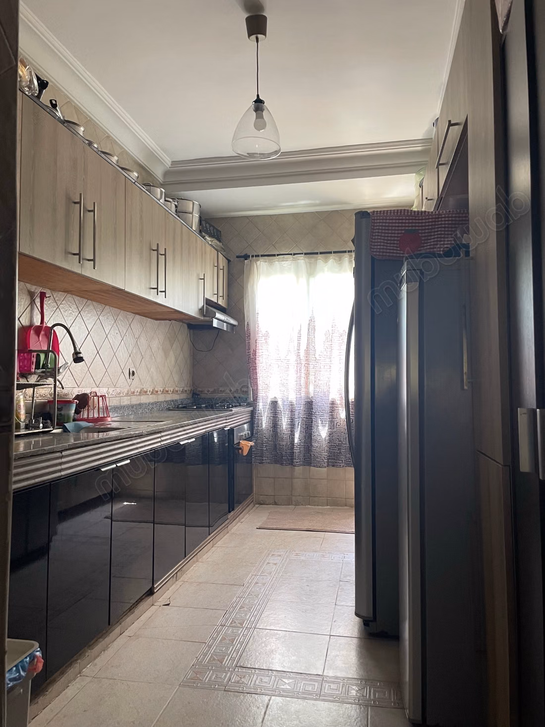 Vente d'un bel appartement meublé à Maârif Extension. 5 pièces confortables. Meublé