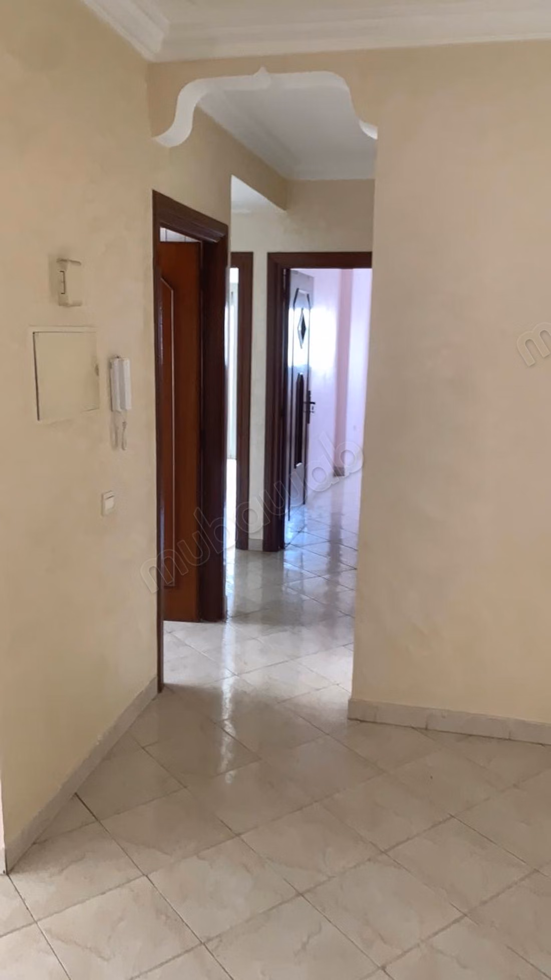 Rental of a 3-bedroom apartment in Hassan City Center. 4 rooms. Well furnished