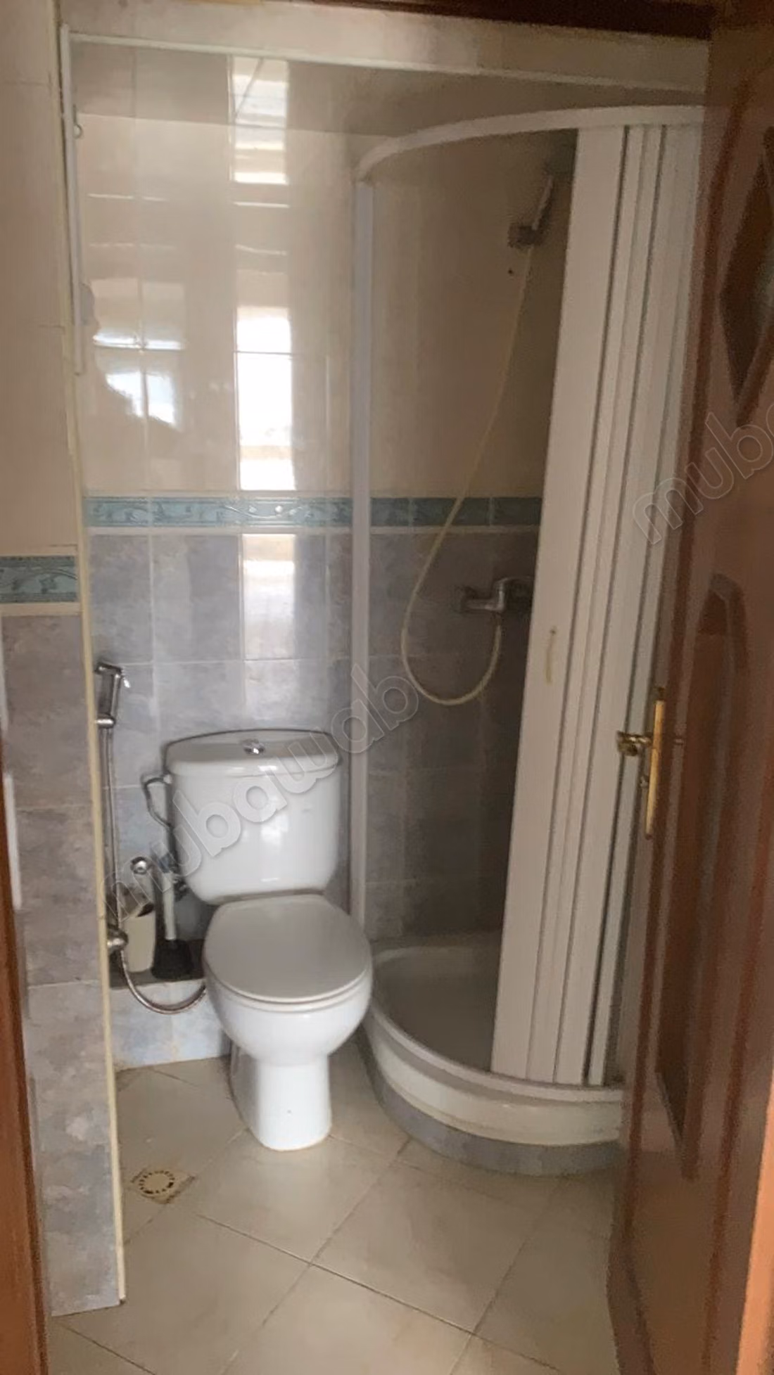 Rental of a 3-bedroom apartment in Hassan City Center. 4 rooms. Well furnished