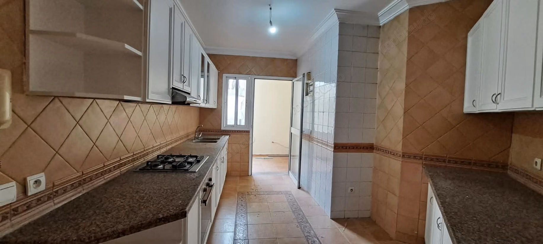 176 m² high standing apartment – rental Racine