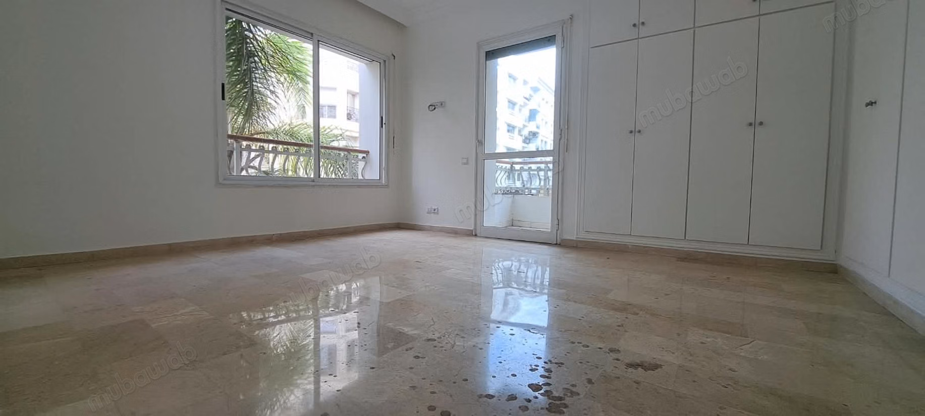 176 m² high standing apartment – rental Racine