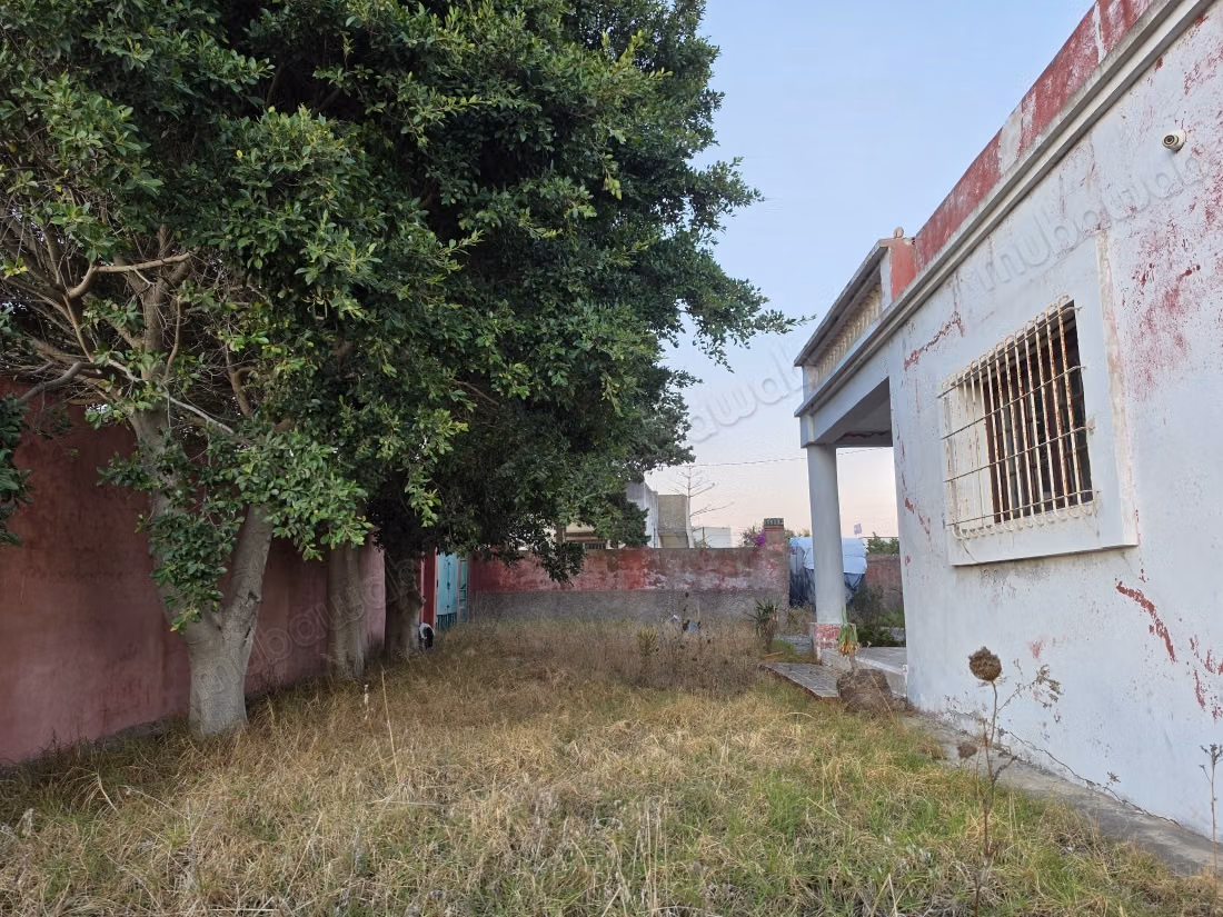 Villa te koop in Sidi Kankouche Totale oppervlakte 1500 m². Tuin en terras