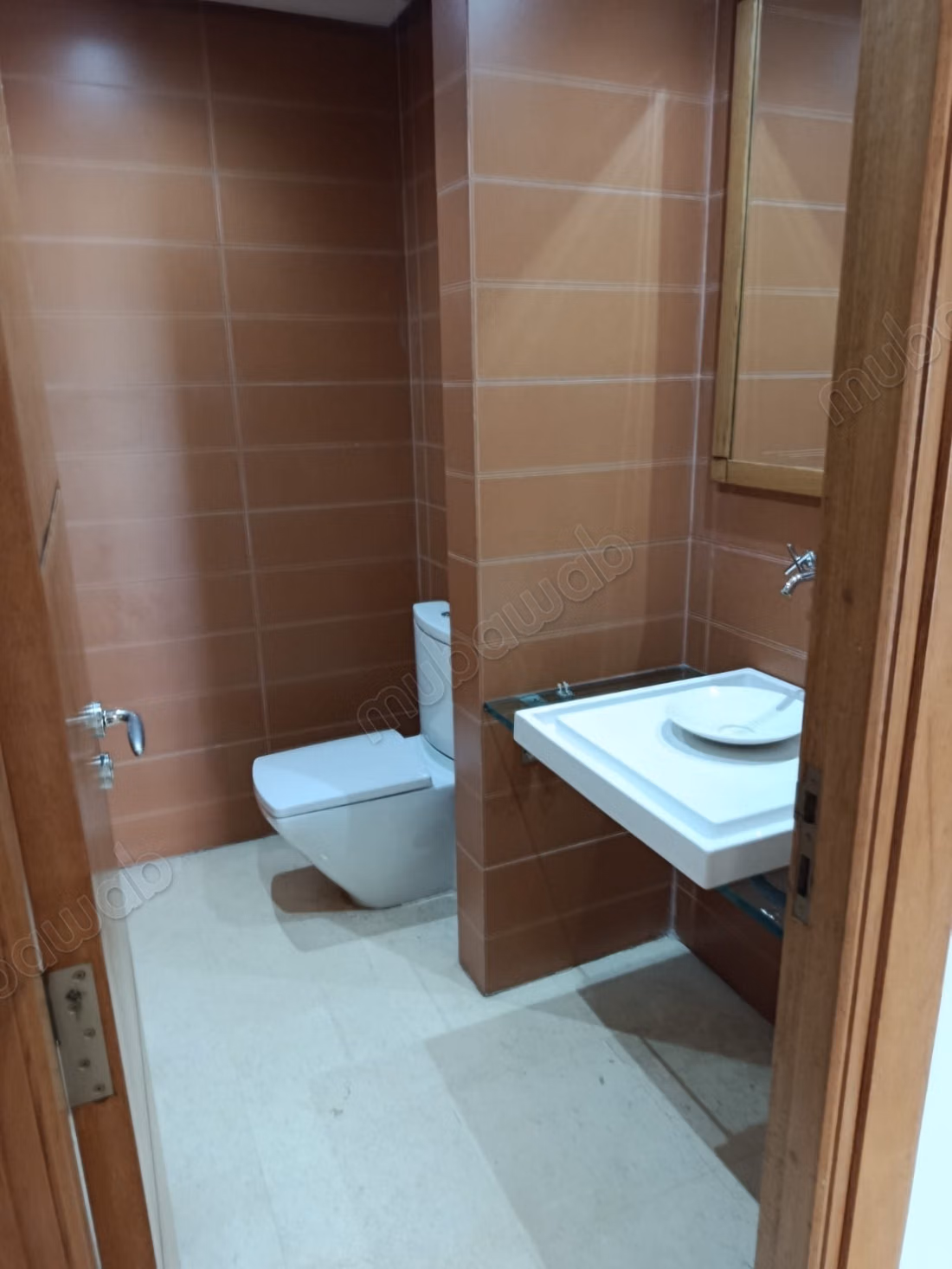 Location d'un appartement à Racine. 
3 pièces. 
Parking et terrasse