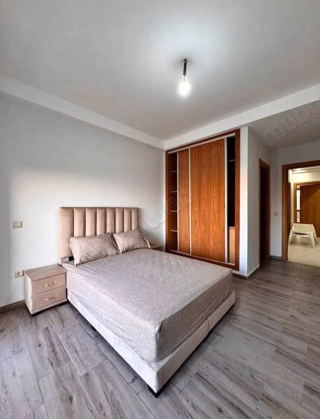 Location saisonnière à Le boulevard Mohammed V. 2 chambres. Fenêtres avec double vitrage et porte blindée