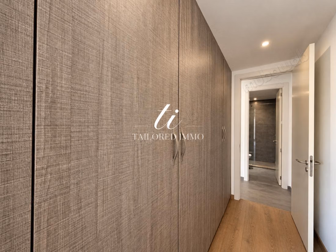 شقة مفروشة بغرفتي نوم مع تراس للإيجار في راسين