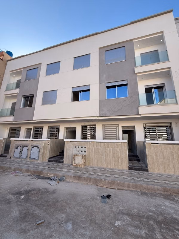 Beautiful apartment for sale in Saidia. 3 comfortable rooms. Garage