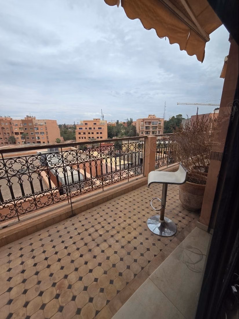 Appartement Meublé 5ème Étage Guéliz derrière Hôtel Kenza