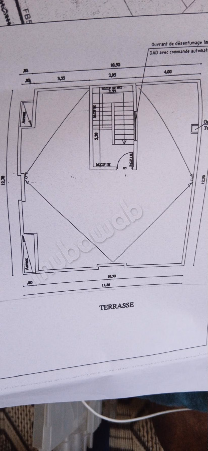5 طوابق 
مراب 
131 متر مربع 
3 واجهات