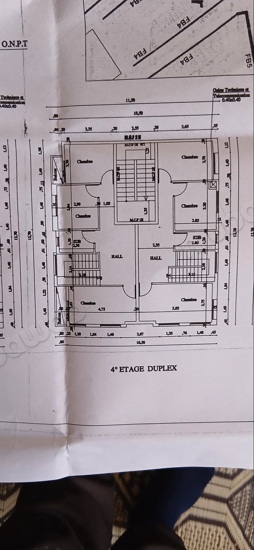 5 طوابق 
مراب 
131 متر مربع 
3 واجهات