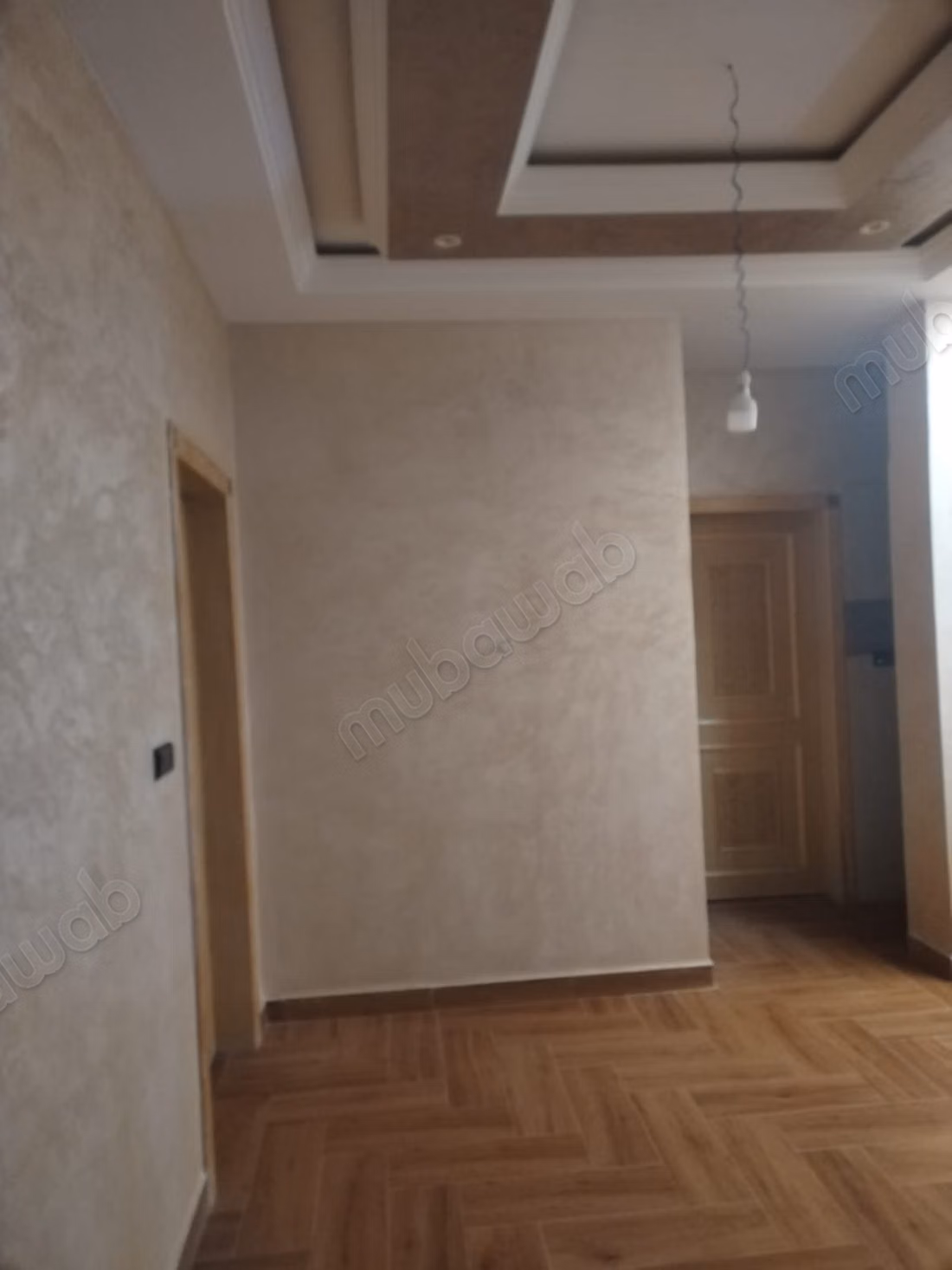 Maison commerciale a vendre avec deux niveaux