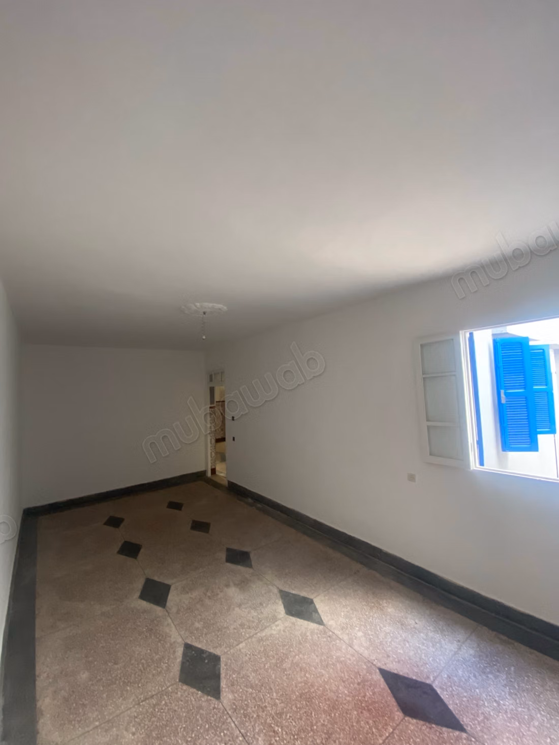House with 2 apartments