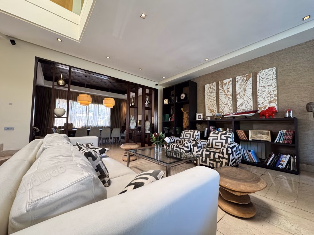 Luxury villa for sale in Ain Diab. 4 pleasant rooms. Furnished