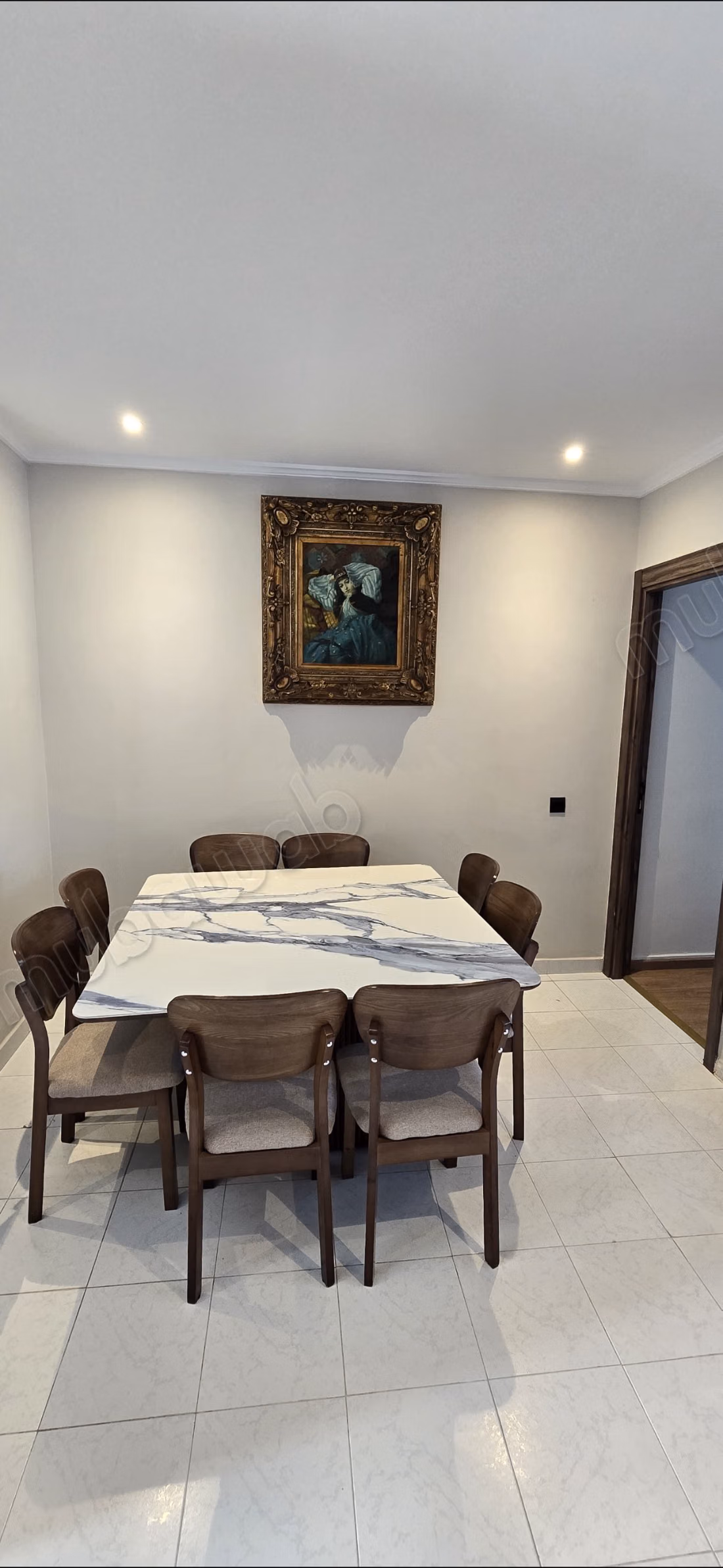 Rental of an apartment in the Hospitals. 3 large rooms