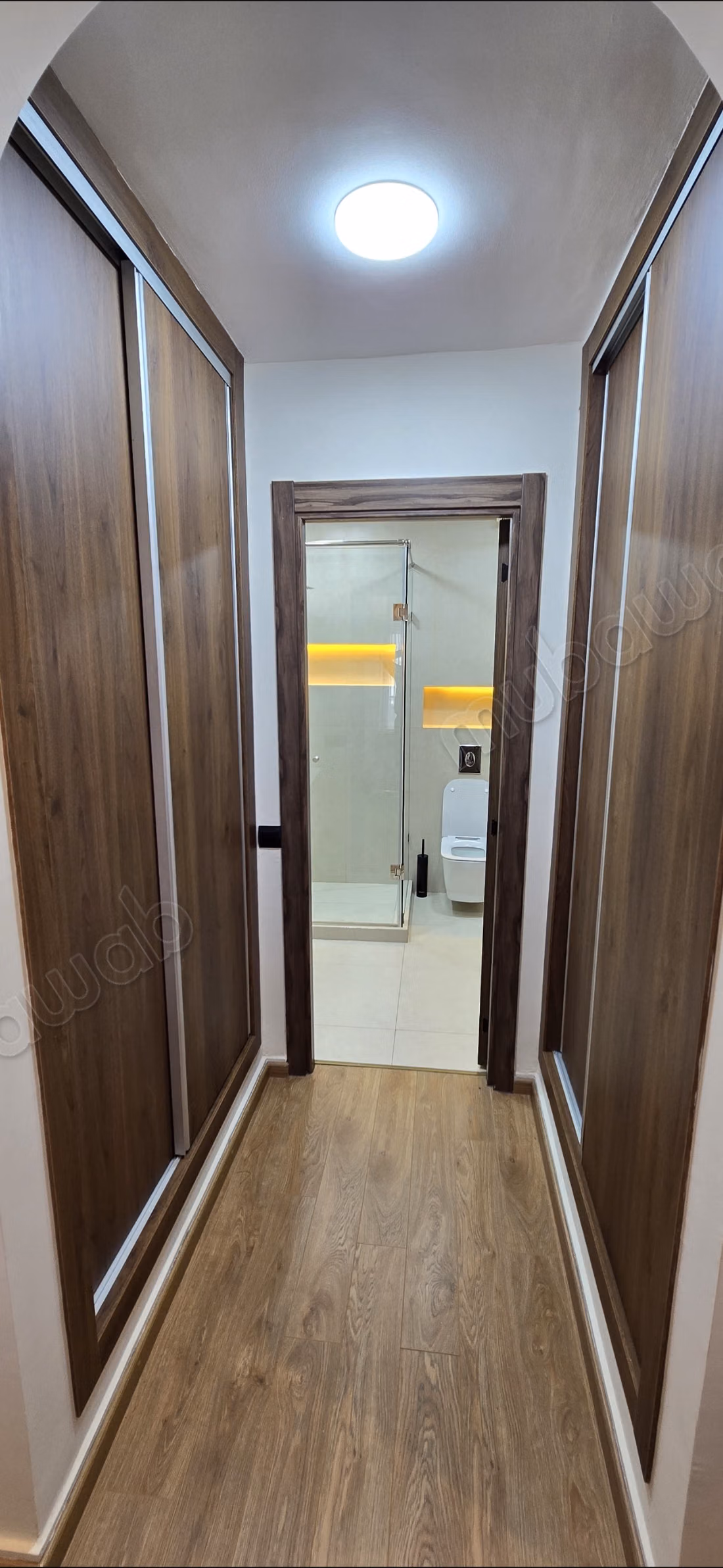 Rental of an apartment in the Hospitals. 3 large rooms