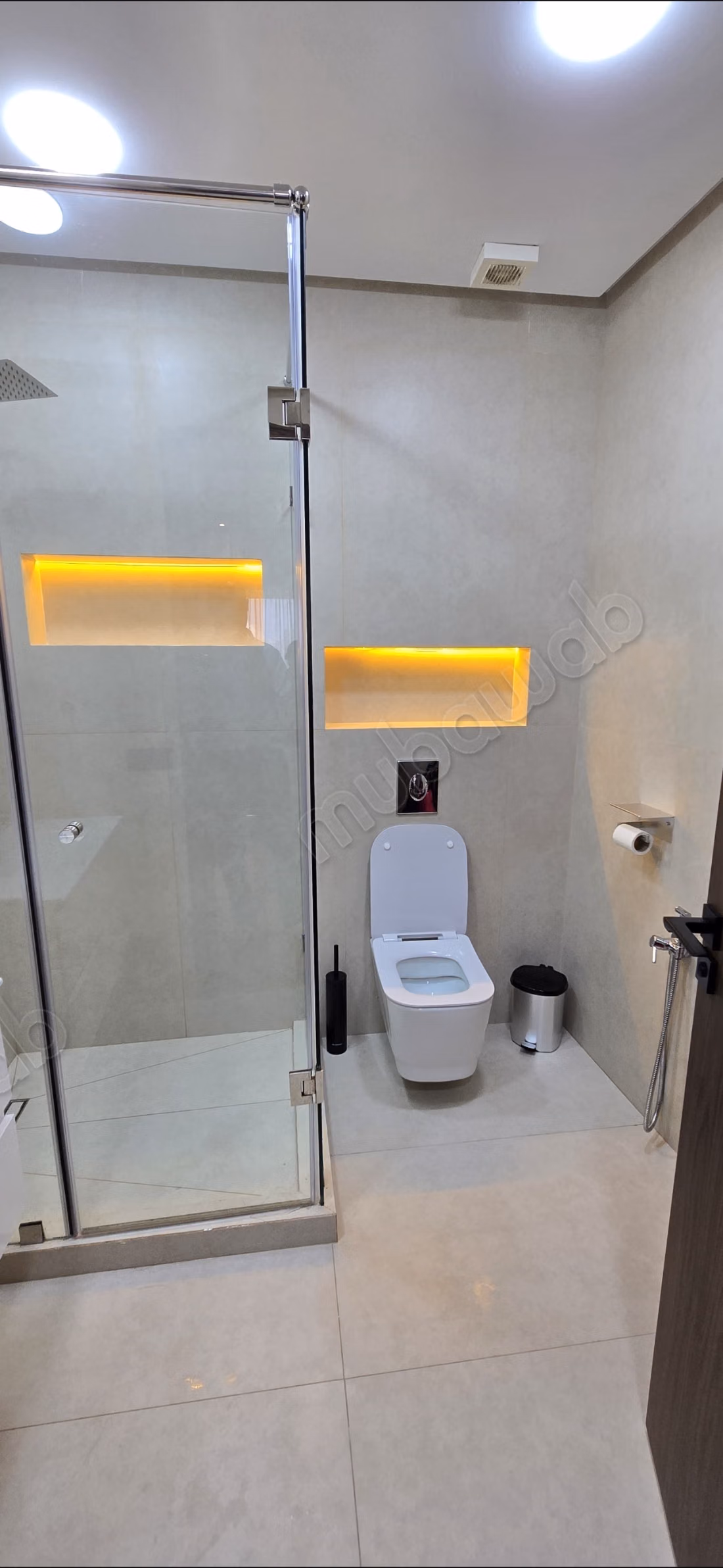 Rental of an apartment in the Hospitals. 3 large rooms