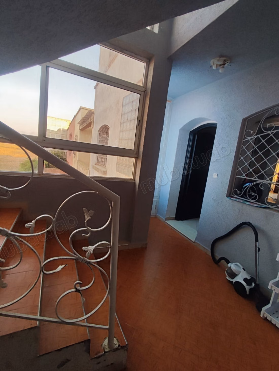 Beautiful Villa with Careful Finishes