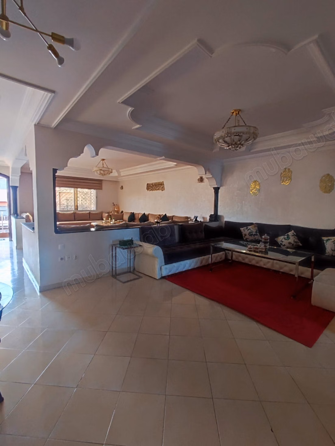 Beautiful Villa with Careful Finishes