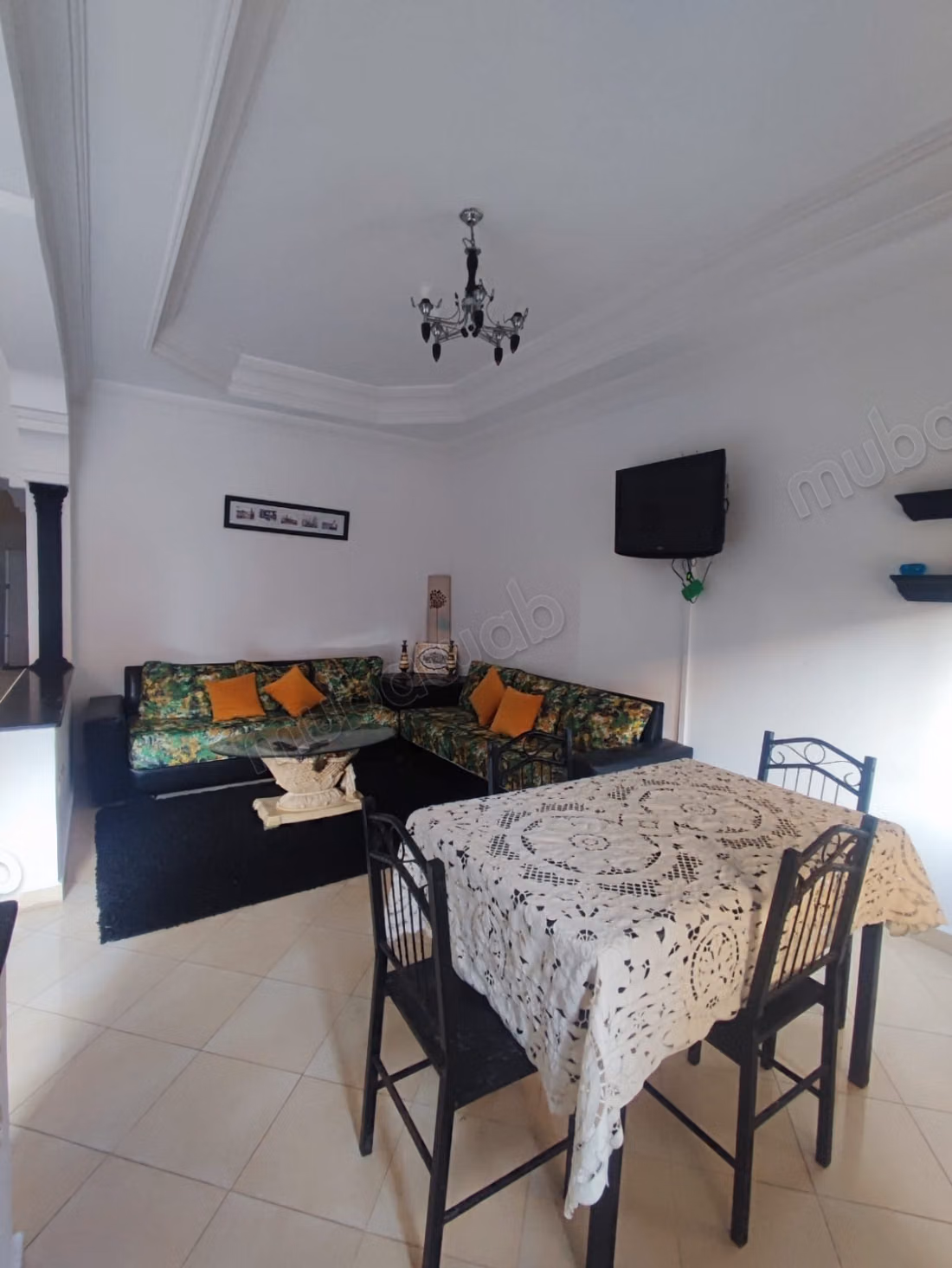 Beautiful Villa with Careful Finishes