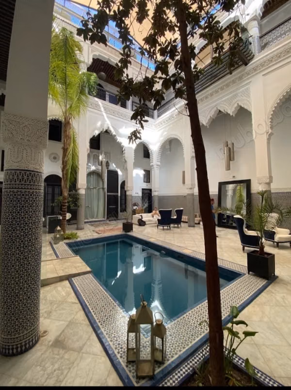 قصر صغير بعنوان