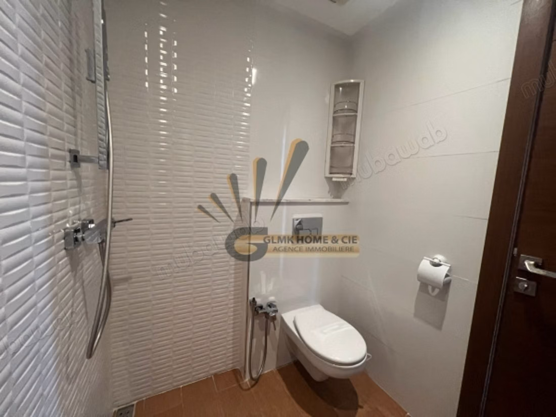 S1 à Louer à la Soukra