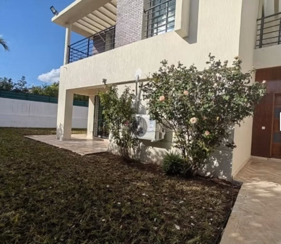 Villa à louer rabat 
menzeh rout zier