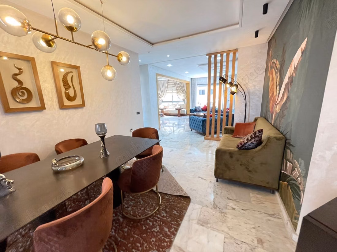 Joli Appartement à louer 150 m² à californie