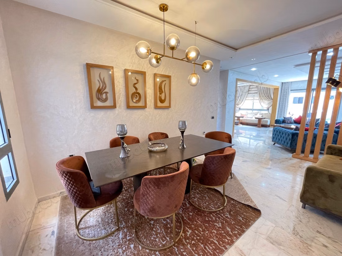 Joli Appartement à louer 150 m² à californie