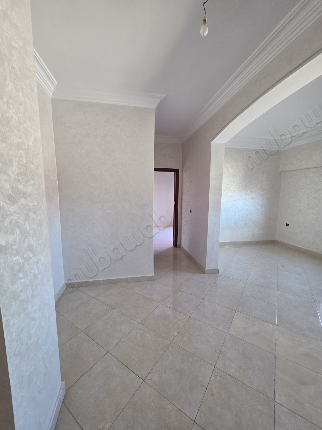 Location d'un appartement à Haddad. Superficie 55 m². Avec ascenseur et 2 balcons