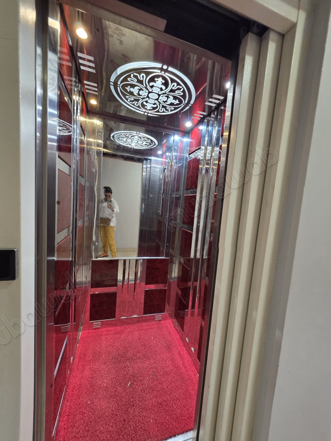 Location d'un appartement à Haddad. Superficie 55 m². Avec ascenseur et 2 balcons
