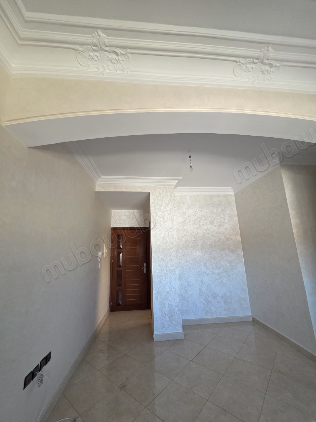 Location d'un appartement à Haddad. Superficie 55 m². Avec ascenseur et 2 balcons
